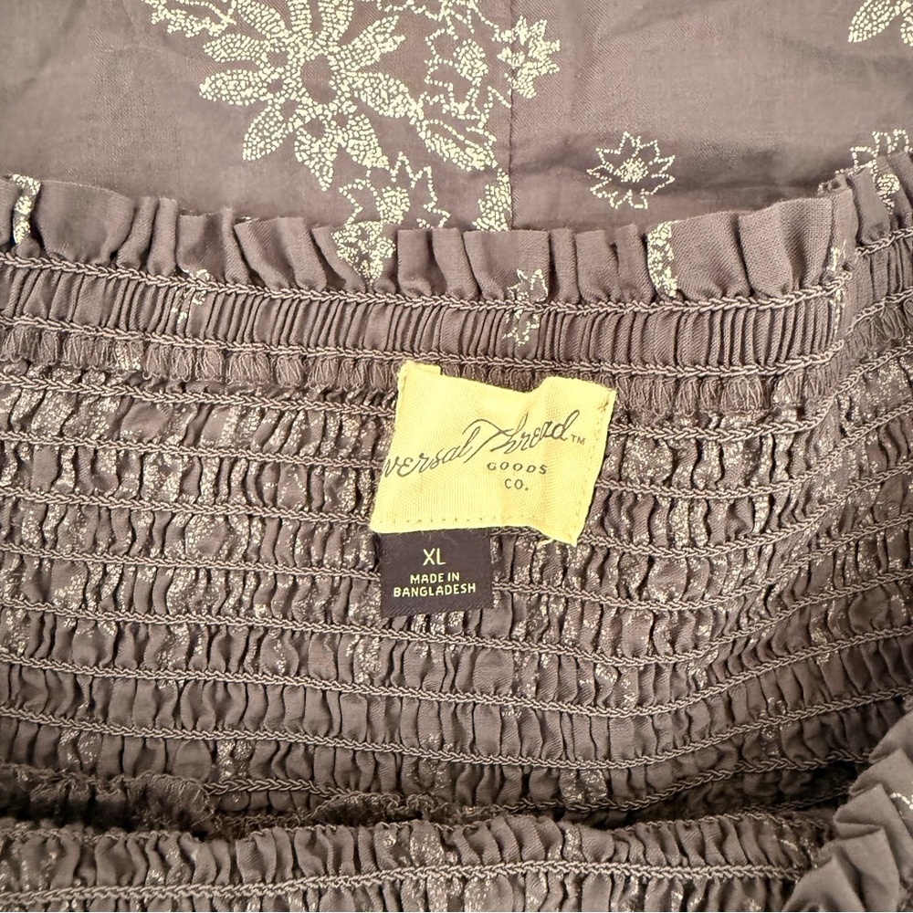 Universal Thread Maxi Skirt - Picture 2 of 3